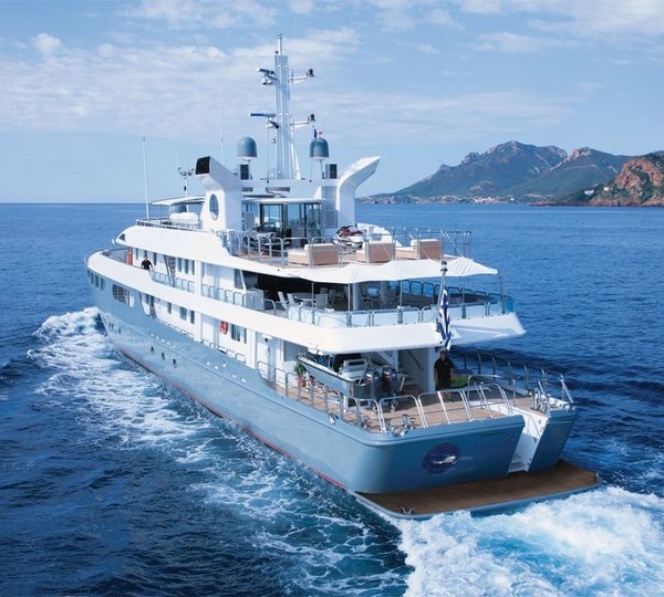Aft: Yacht MAGNA GRECIA's Cruising Pictured