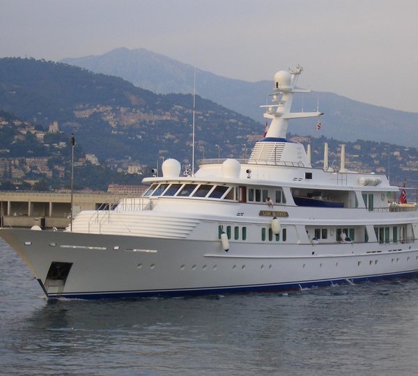The 60m Yacht LADY BEATRICE