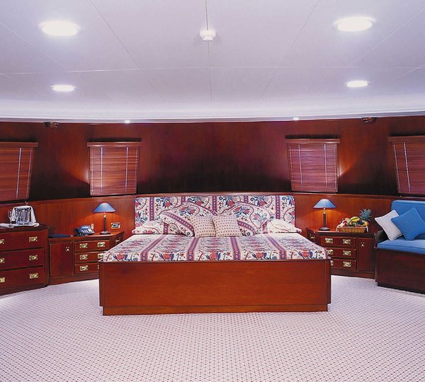 The 60m Yacht PALOMA