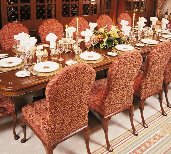 Formal Eating/dining On Yacht PARAFFIN