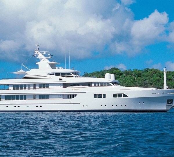 Premier Overview Aboard Yacht PARAFFIN
