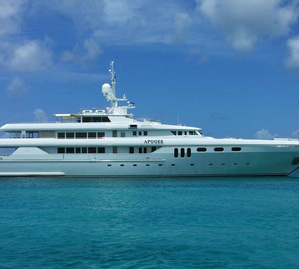 The 62m Yacht APOGEE