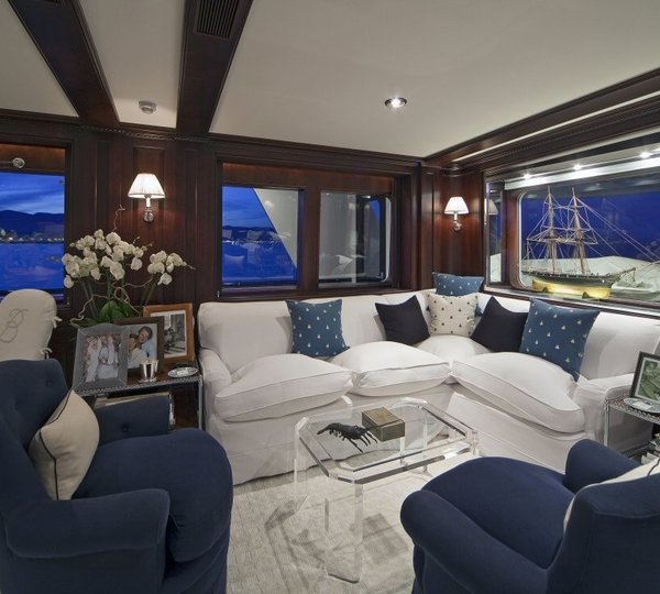 Profile Aspect: Yacht VIRGINIAN's Fore Saloon Photograph