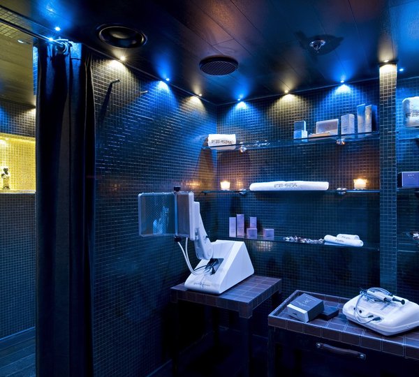 Spa Beauty Corner Aboard Yacht FORCE BLUE