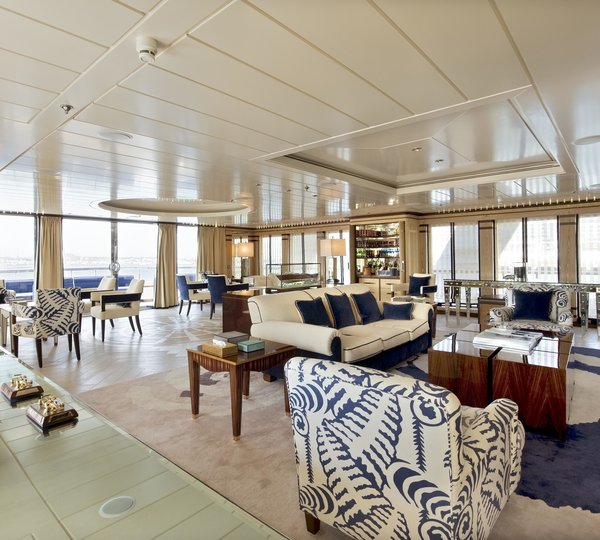 Top Saloon On Board Yacht FORCE BLUE