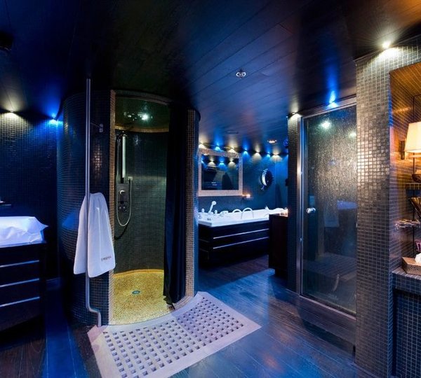 Spa Premier Lobby On Yacht FORCE BLUE