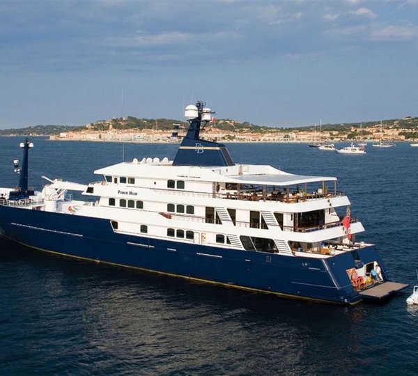 Premier Overview Aboard Yacht FORCE BLUE