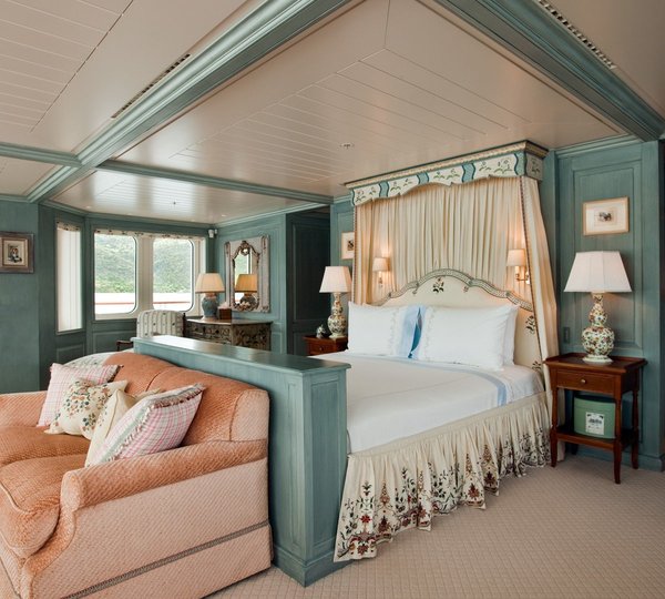 The 63m Yacht POLAR STAR