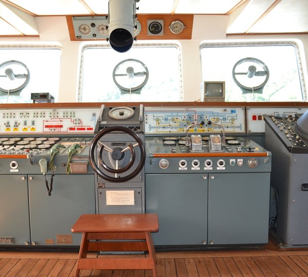 The 65m Yacht VAN TRIUMPH