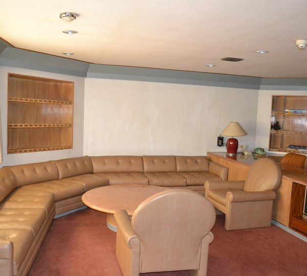 The 65m Yacht VAN TRIUMPH