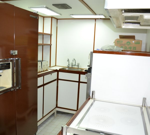 The 65m Yacht VAN TRIUMPH