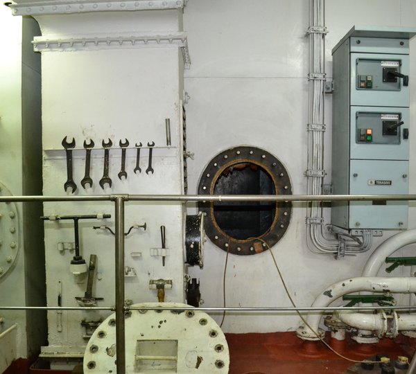 The 65m Yacht VAN TRIUMPH