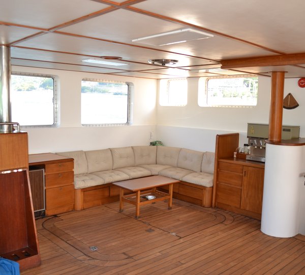 The 65m Yacht VAN TRIUMPH