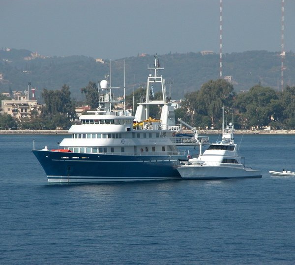 The 67m Yacht GOLDEN SHADOW
