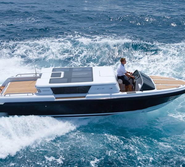 The 70m Yacht MARTHA ANN