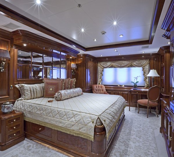 The 70m Yacht MARTHA ANN