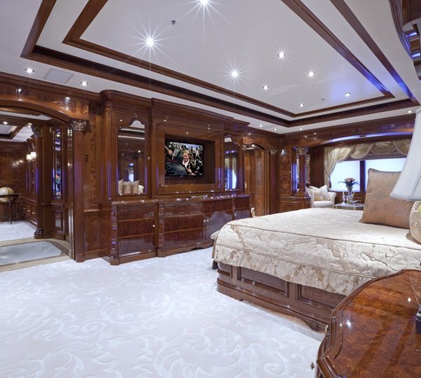 The 70m Yacht MARTHA ANN