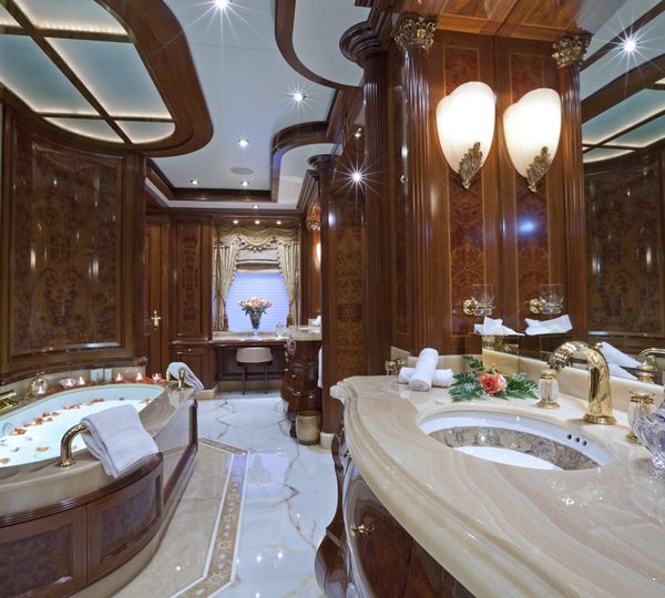 The 70m Yacht MARTHA ANN