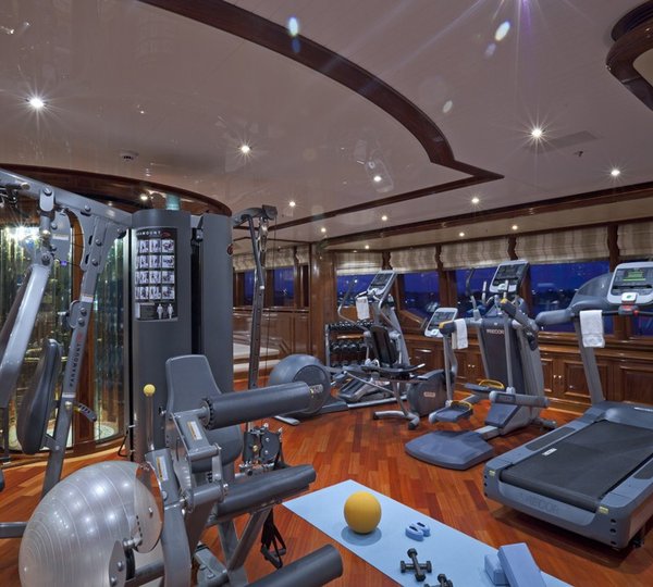 The 70m Yacht MARTHA ANN