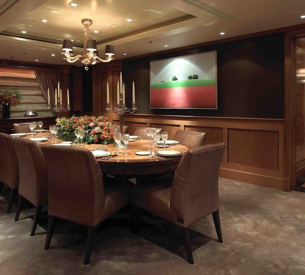 Eating/dining Saloon On Board Yacht UTOPIA