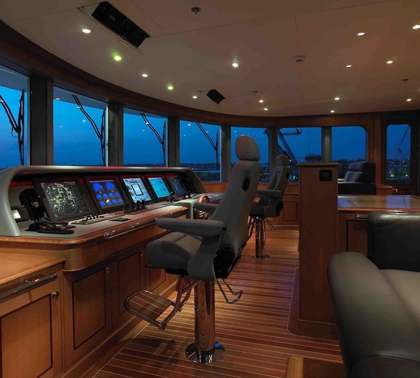 Bridgedeck On Yacht UTOPIA