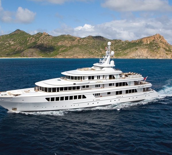 External Aspect On Yacht UTOPIA