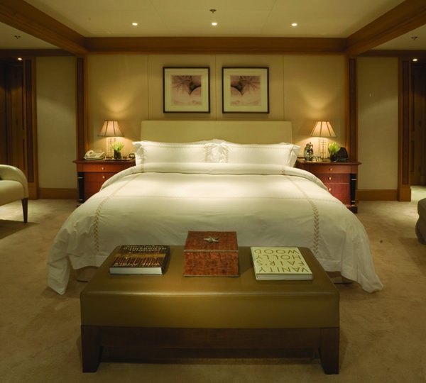 Profile: Yacht UTOPIA's Main Master Cabin Captured