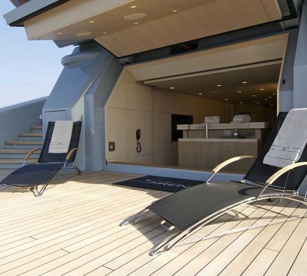 Beach Beachclub Aboard Yacht SIREN