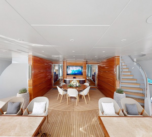 58-entertaining Are Main Hull