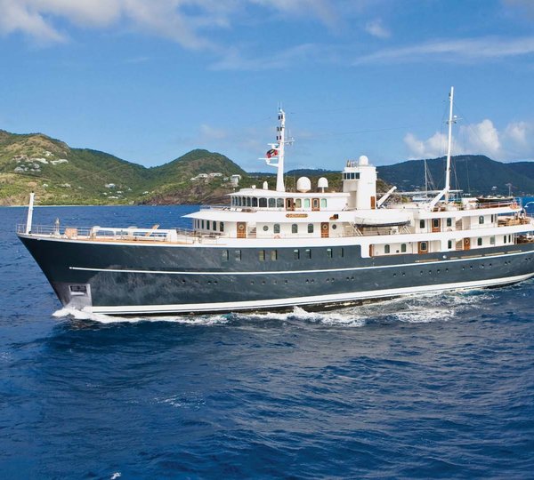 Charter Luxury Yacht Sherakhan In Tropical Destinations