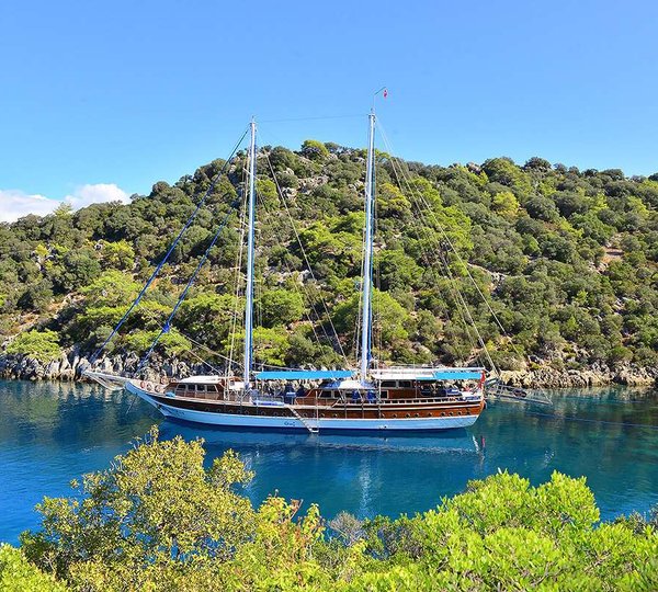 Gulet Kayhan 11 Side View