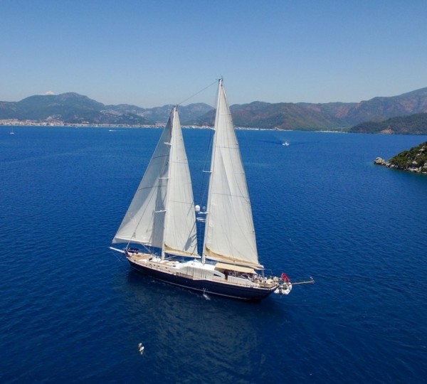 Luxury Superyacht UBI BENE