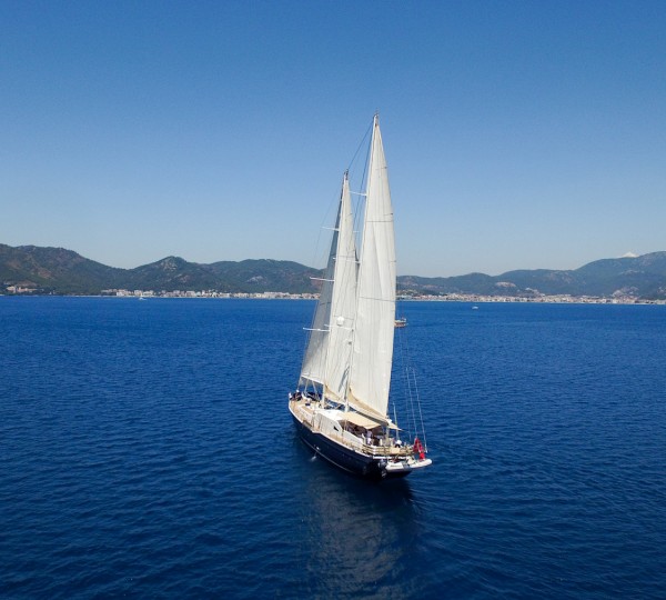 Luxury Yacht UBI BENE