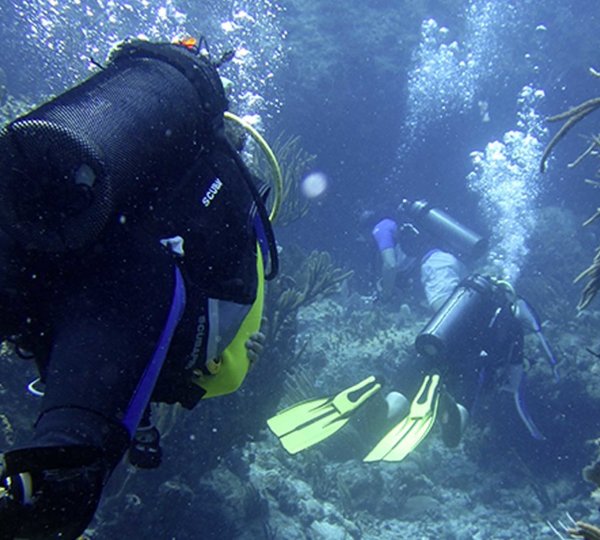 Luxury Yacht Charter Vacation