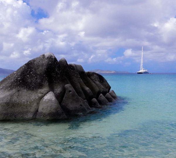 Luxury Yacht Charter Vacation