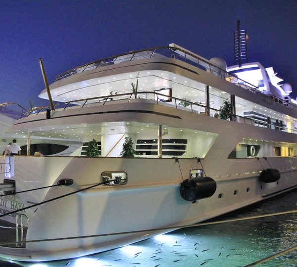 Motor Yacht LADY HAYA - Mitsubishi Night