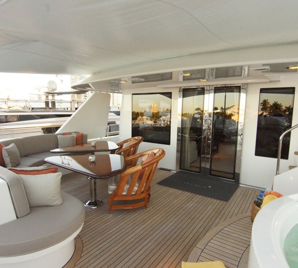 Upper Deck Seating And Dining Table