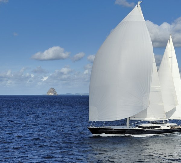 Yacht DRUMBEAT - Alloy Yachts - Sailing  