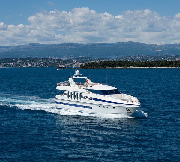 Yacht SUPERTOY - France