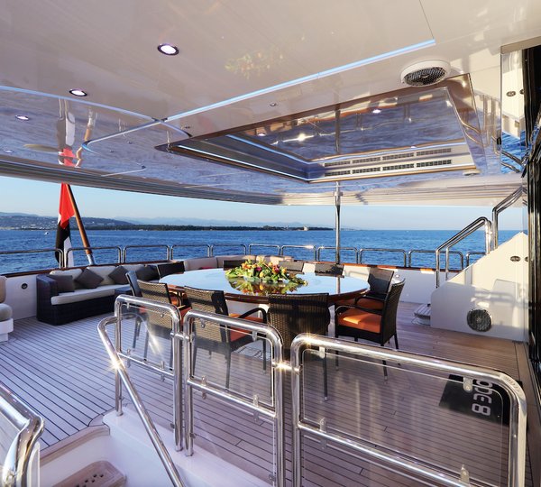 Aft Deck Dining 