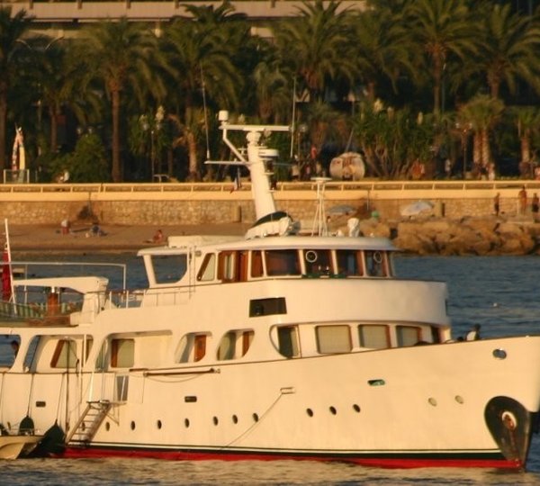 The 30m Yacht ALMORIA