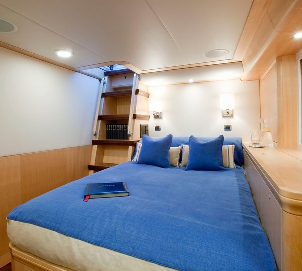 The 30m Yacht NOSTROMO