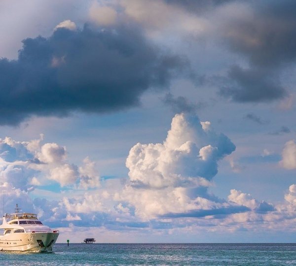 The 30m Yacht PARADISE