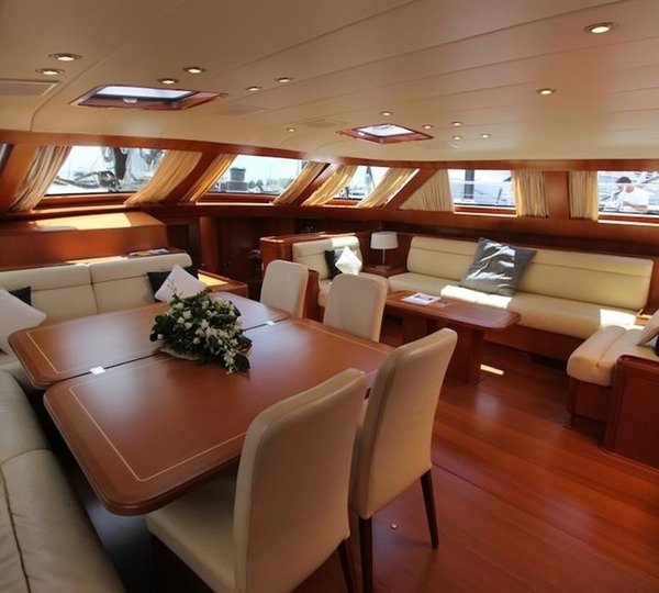 The 30m Yacht RAPTURE