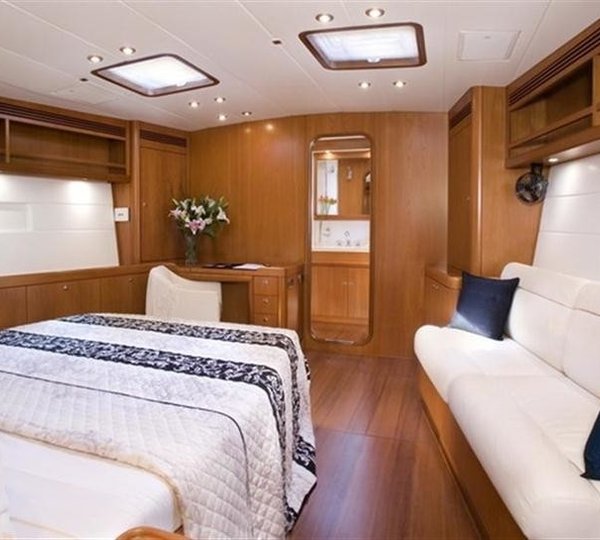 The 30m Yacht RAPTURE