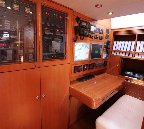 The 30m Yacht RAPTURE