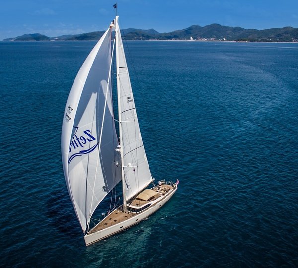 The 30m Yacht ZEFIRO