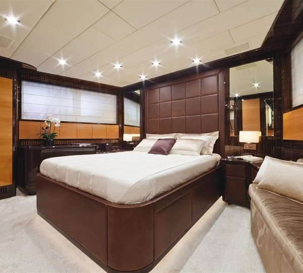 The 31m Yacht MANGUSTA 105