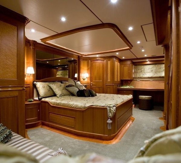 The 31m Yacht OPPORTUNITY