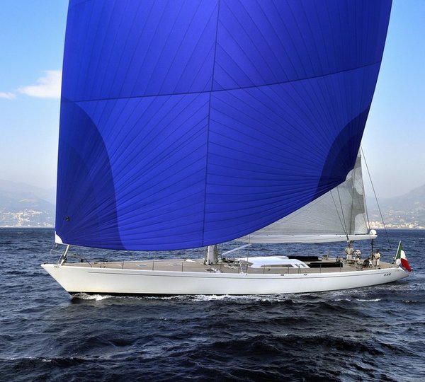 The 32m Yacht ADESSO